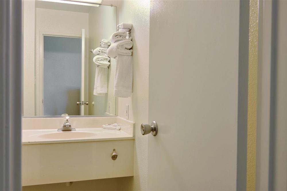 Motel 6-Tacoma, Wa - Fife Phòng bức ảnh