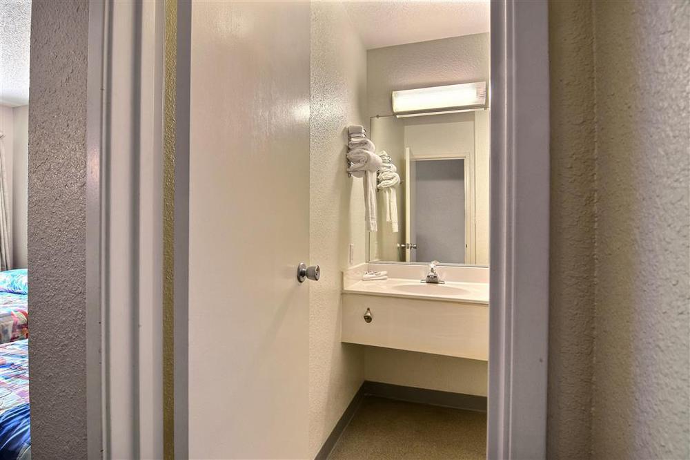 Motel 6-Tacoma, Wa - Fife Phòng bức ảnh